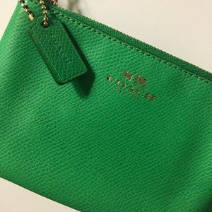 Beautiful kelly green Coach wristlet
